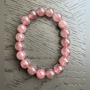 Pink strawberry quartz bracelet 10mm